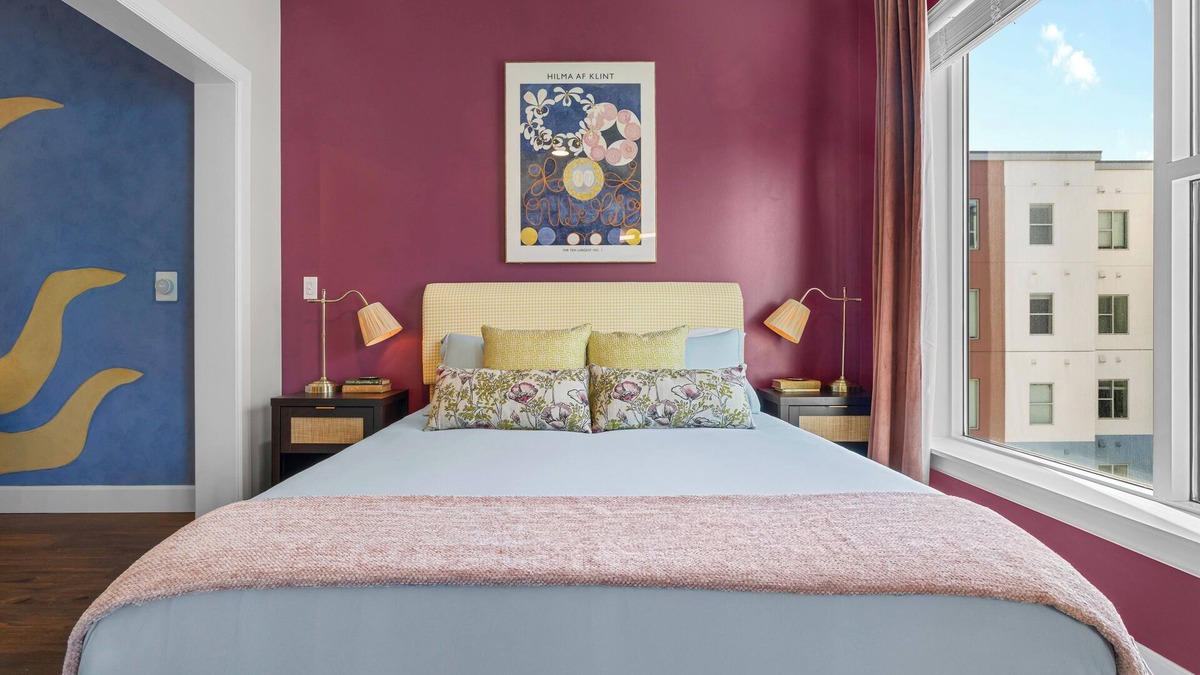 The Gulch Apartment | New! Gulch Grandeur⁣ ⁂ Walk, Shop, Dine! Infinity Pool w/Views+Fire pits+Studios
