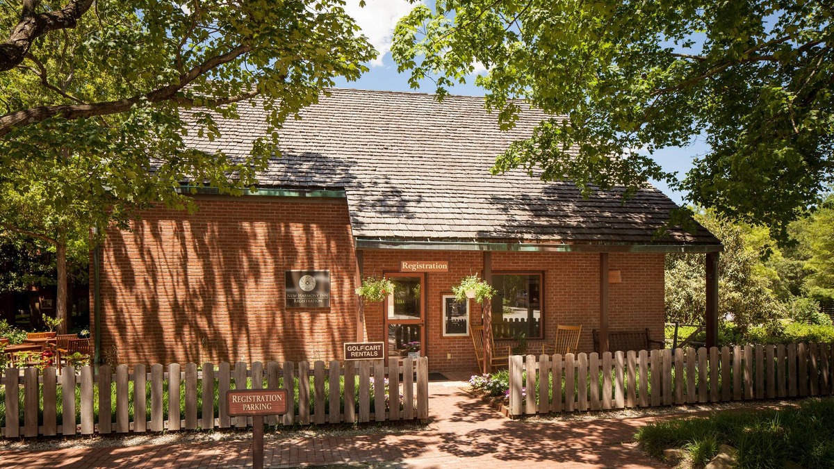 New Harmony Hotel | New Harmony Inn Resort and Conference Center