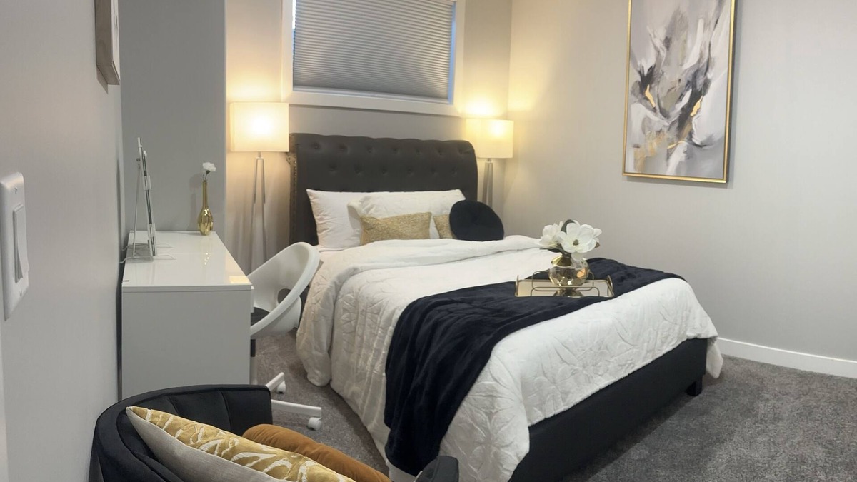 Leduc Apartment | New haven get-away.