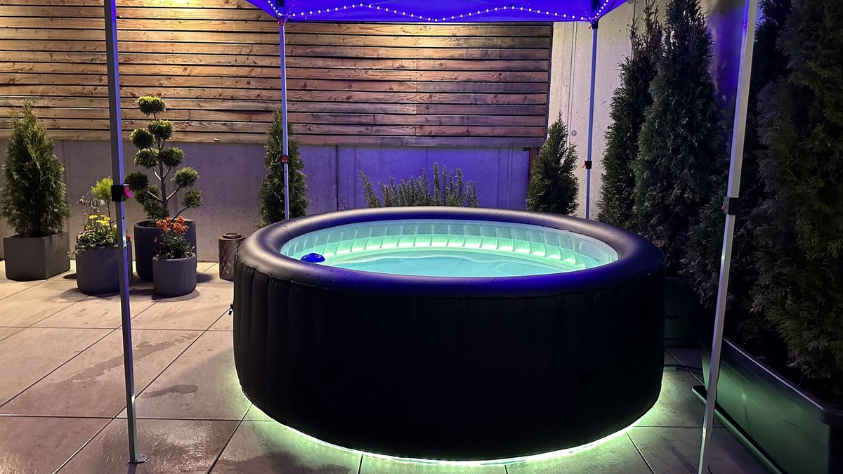Kundl Apartment | New holiday apartment with whirlpool in Tyrol