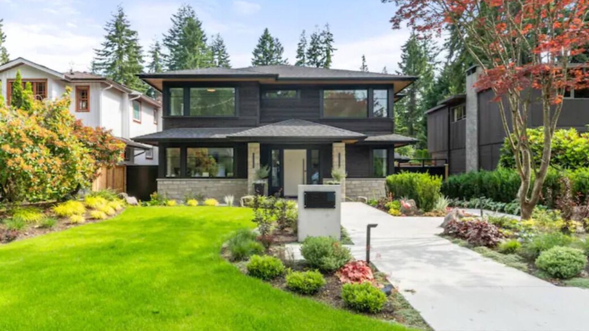 Pemberton Heights House | New Home in North Vancouver's Prime Location