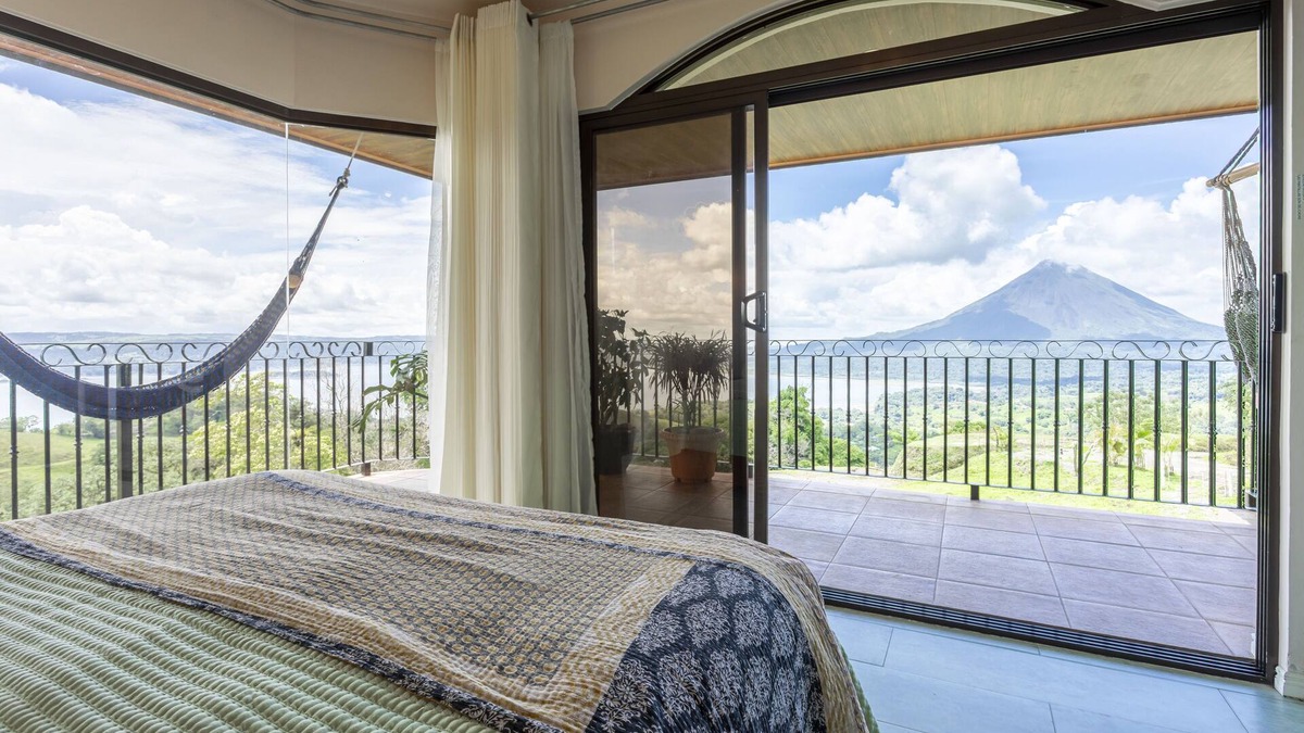 El Castillo House | *New Home* Super Volcano & Lake View - El Cielo - Tropical Mountain Retreat!
