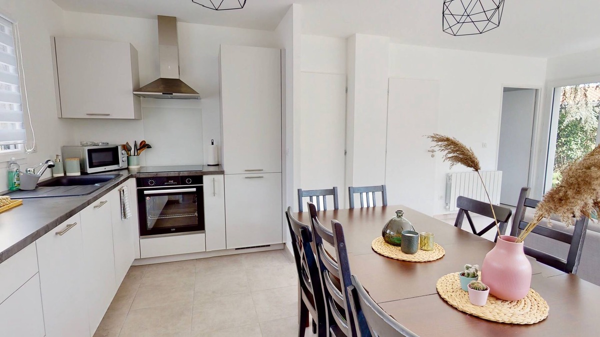 Brignais House | New house 12 pers 20mn from Lyon/25mn from Eurexpo