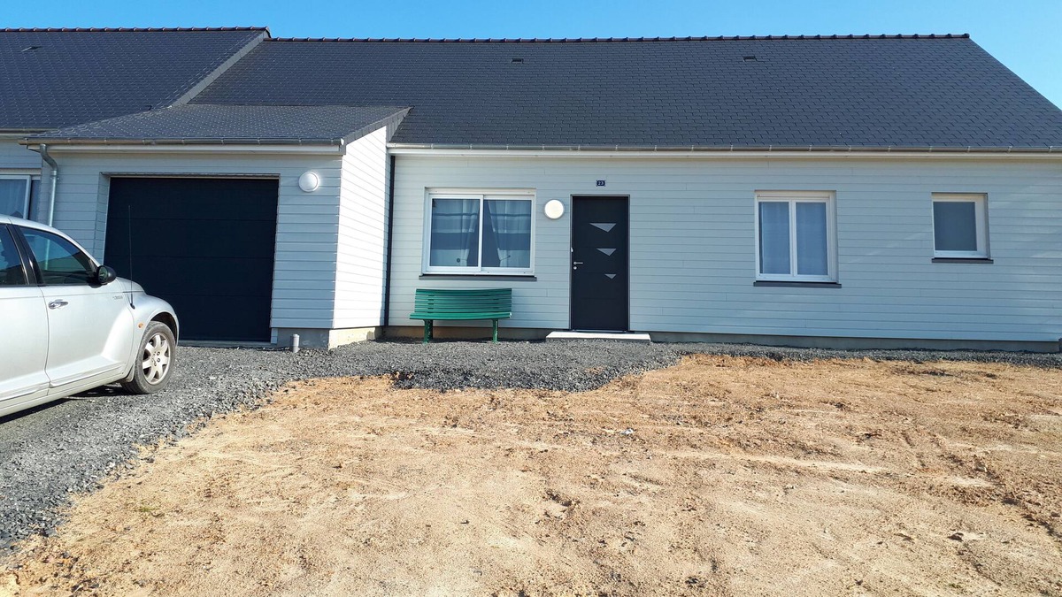 Brulon House | New house, 3 bedrooms, 100m2 with terrace and garage