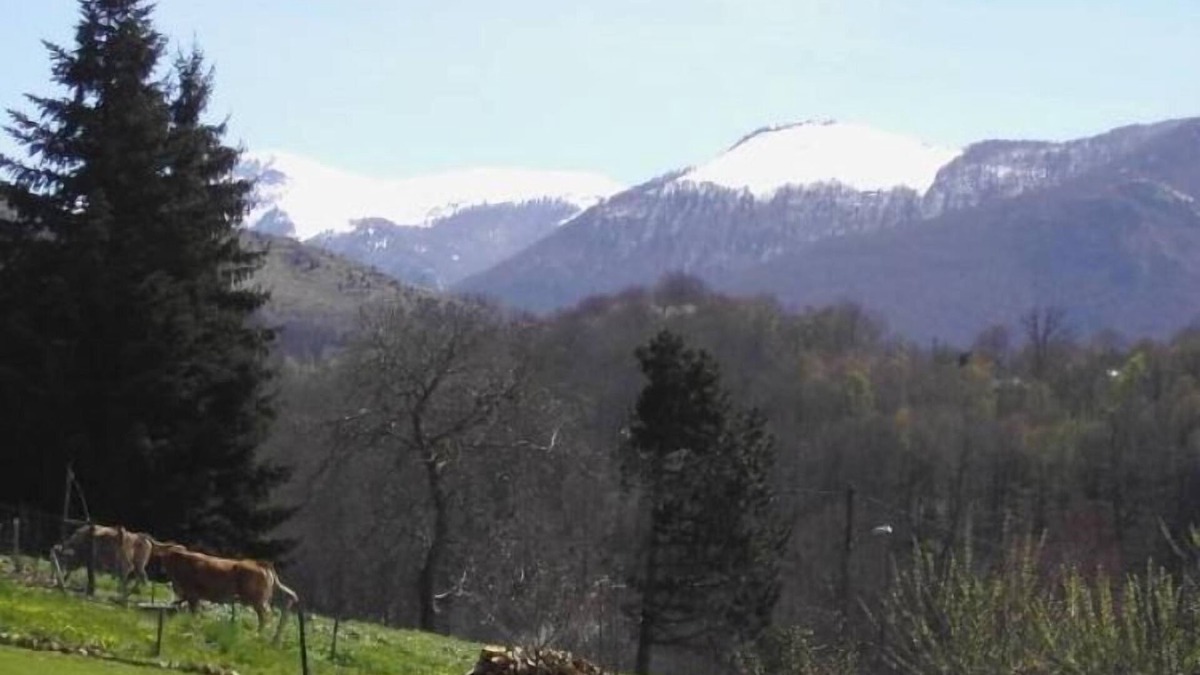 Uzer House | New house any comfort in calm village with view on mountain close.