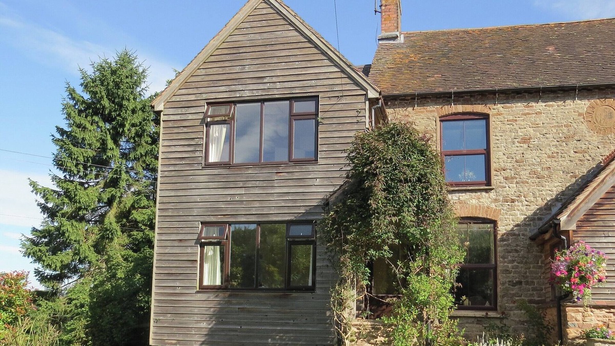 Neenton Cottage | NEW HOUSE FARM ANNEXE