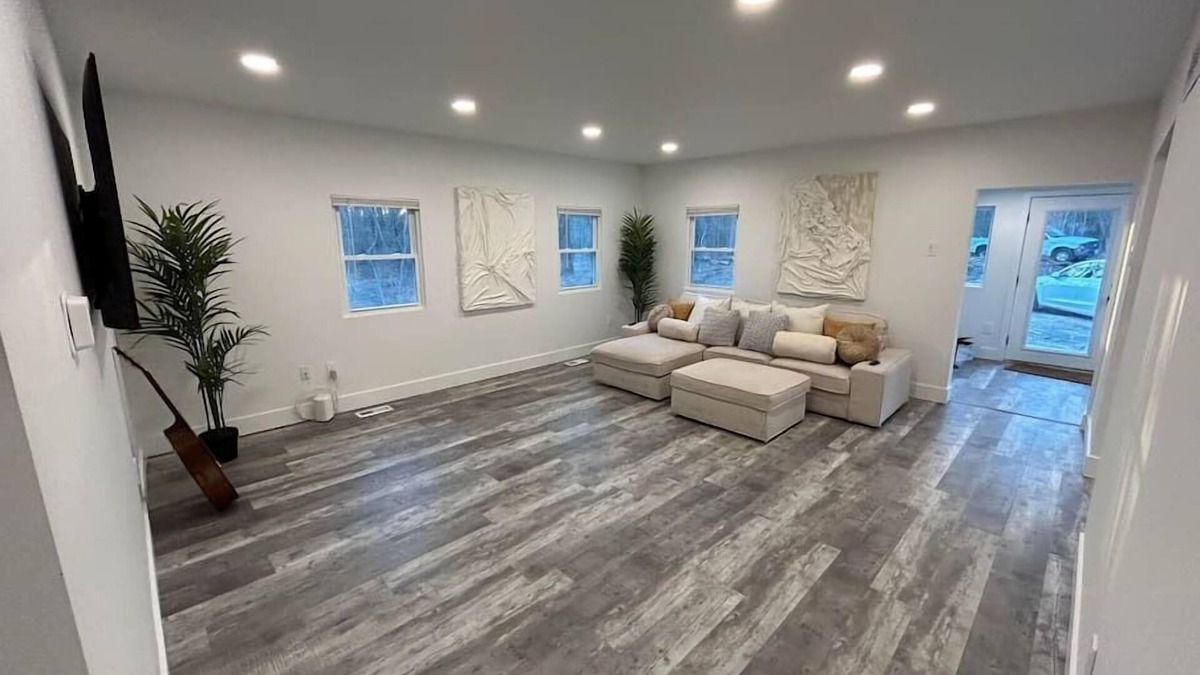 Sicklerville House | New House in a 50 Acre Land