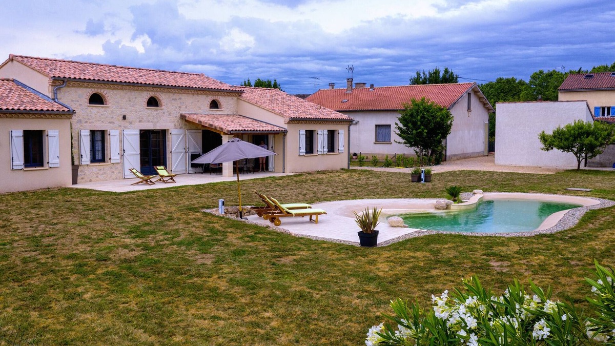 Lisle-sur-Tarn House | New house with swimming pool