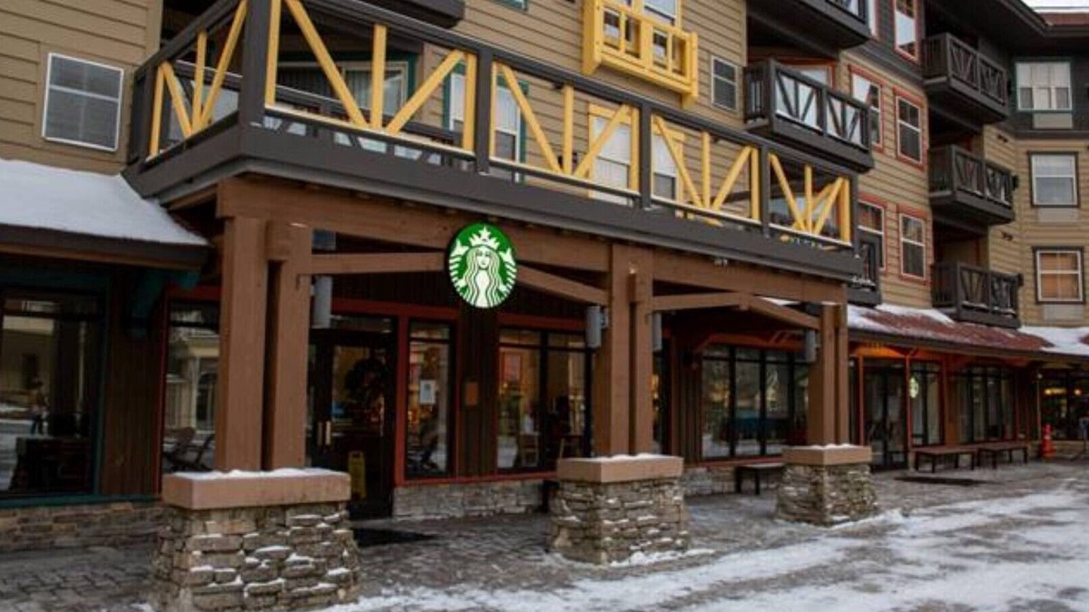 Snowshoe Condo | NEW! In Village with Private In /Out Entrance Completely Renovated Sleeps 6!