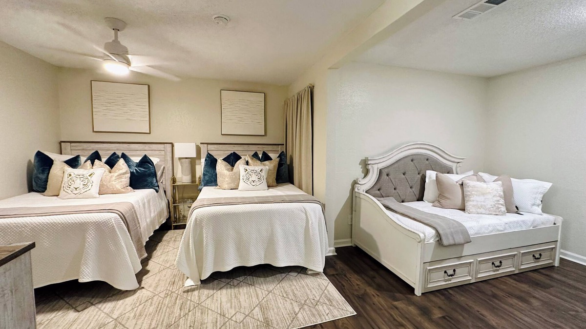 Auburn Apartment | NEW! Just steps to Jordan-Hare Stadium! 2 Bedroom, 2 Bath, sleeps up to 9.