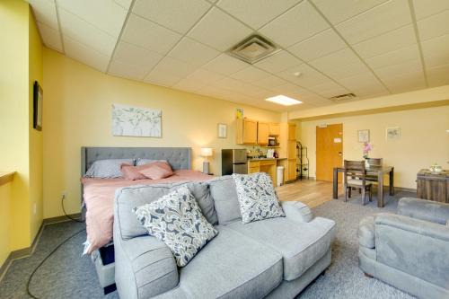 New Kensington Apartment | New Kensington Apt Near Parks Pets Welcome!