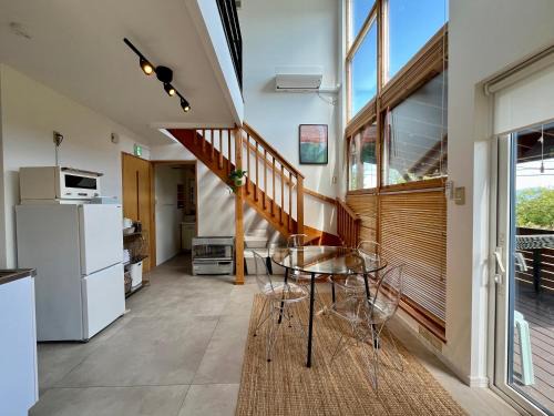 Toya House | New! Lake and Mountain View Hammock House Up to 6 People