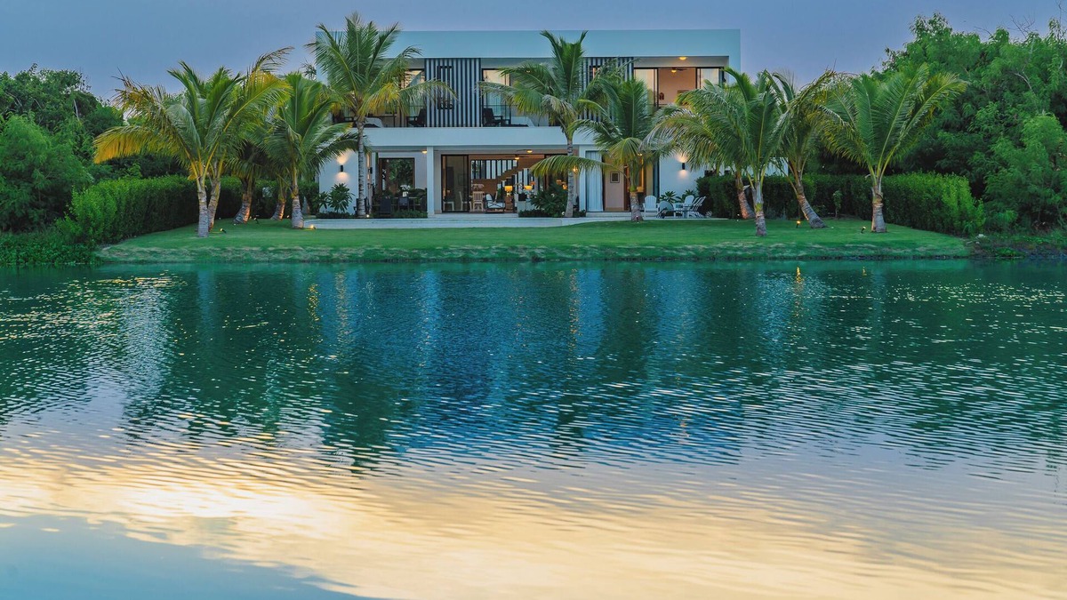 Veron Villa | NEW LAKE FRONT VILLA IN DELIGHTFUL PUNTA CANA RESORT