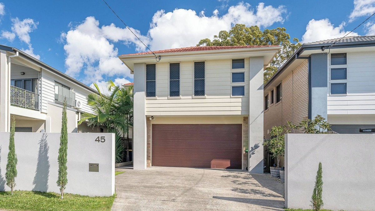Northgate House | New Large 5 bed House Just 3km's From Brisbane Airport