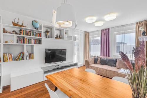 Prague 9 Apartment | New large apartment, Free Parking!