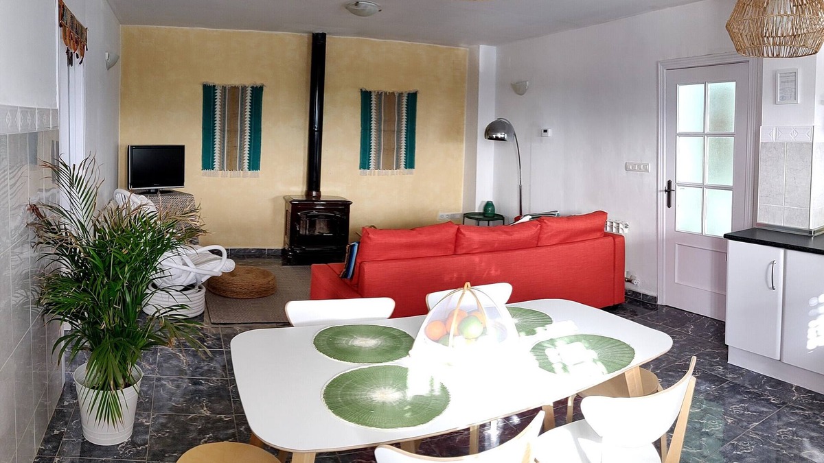 Moclin Apartment | New Leaf Cortijo Apartment. Fully equipped self catering . Sleeps 4 + 2 children