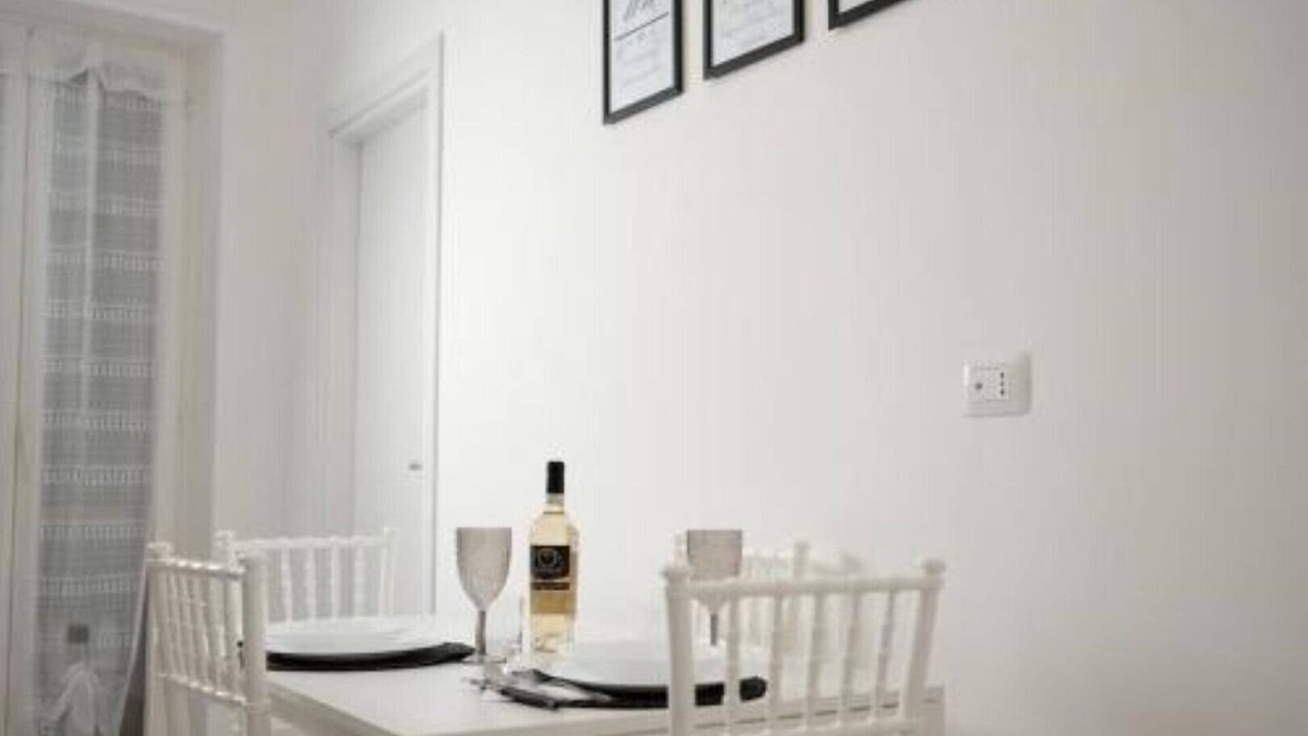 Mercato San Severino Apartment | New Life 8.15 Holiday Home Black