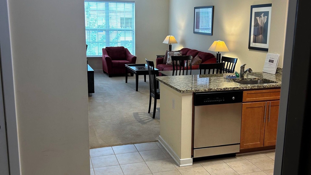 Buckingham Apartment | NEW Listing 1-bedroom apartment with fitness room in Arlington VA DC area