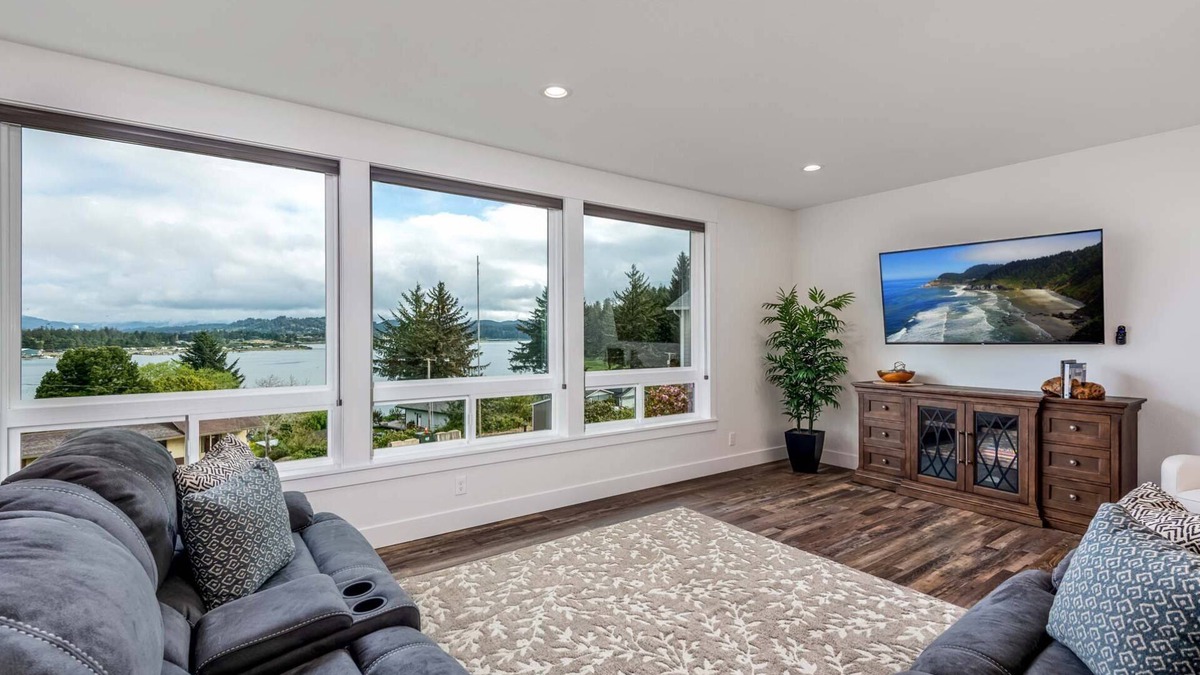 Glenada House | New listing! Beautiful upscale bay view home, gas grill, game room, pet friendly