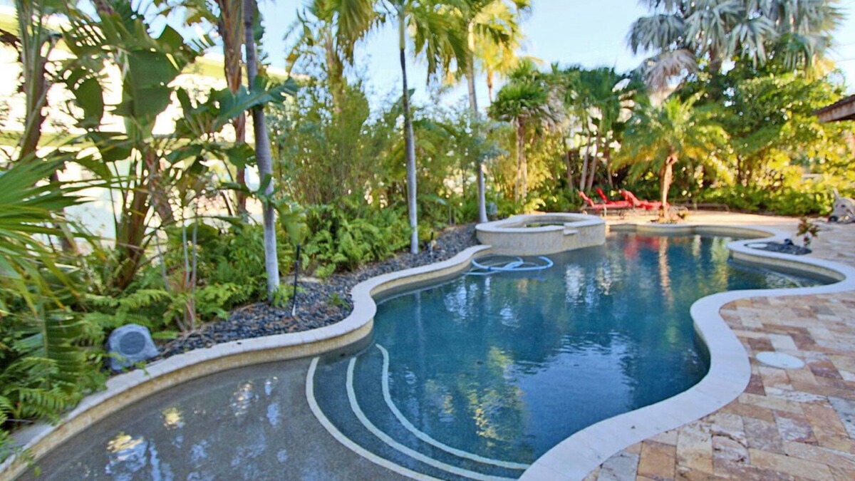 Venetian Shores Villa | New Listing Canal Home Snake Creek with Bay&Ocean Access Tiki&Pool 100ft Dockage