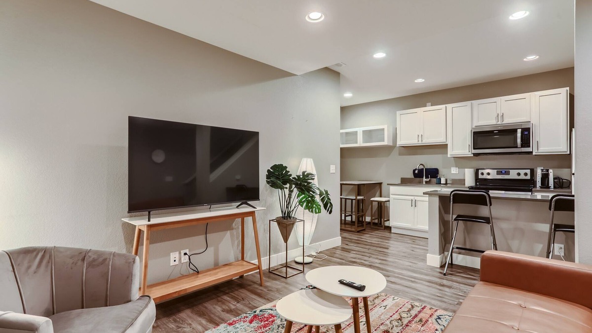 Stapleton House | New Listing! Central Park neighborhood - Vibrant Food Scene and Green Space