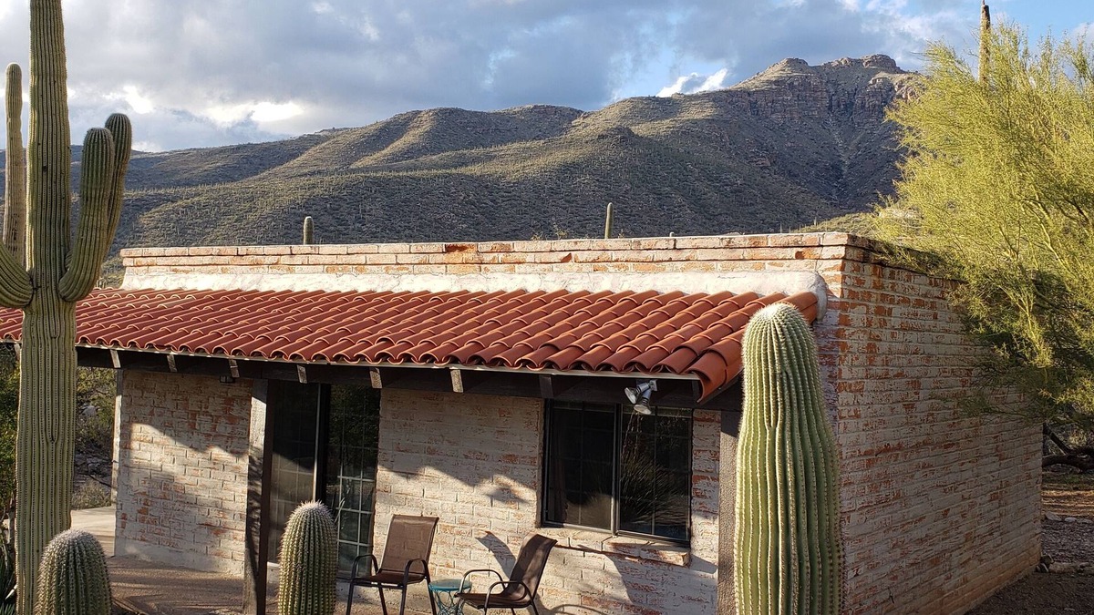 The Elin Ranch House | New listing! Cozy casita with breathtaking views of Mt Lemmon