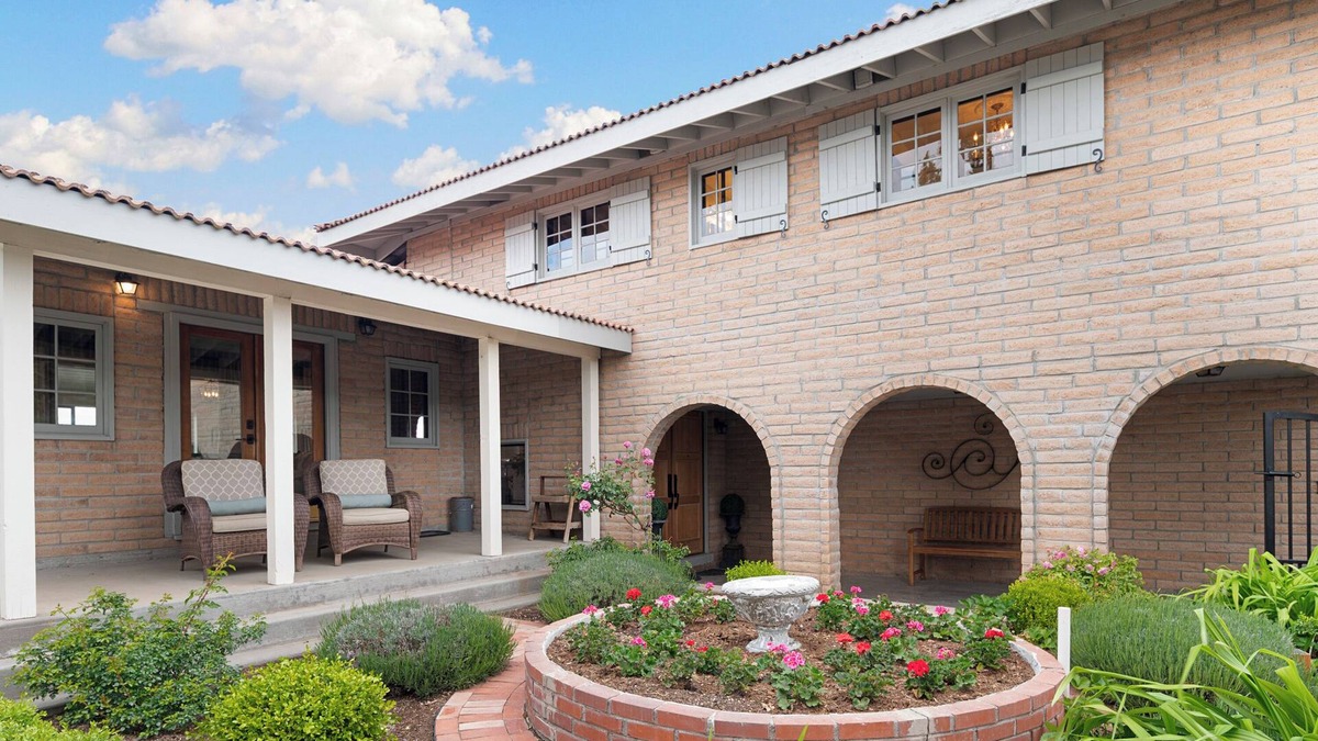 Madras Villa | New Listing Discount! Big-Fun-Stylish Villa