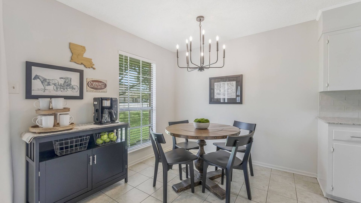 Lafayette House | New Listing! Great location in Lafayette
