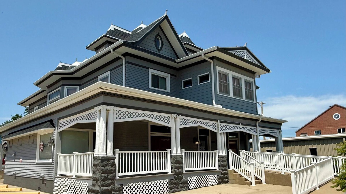 Beatrice House | NEW Listing! HISTORICAL CHARM! 5-bedroom home ready for your retreat!