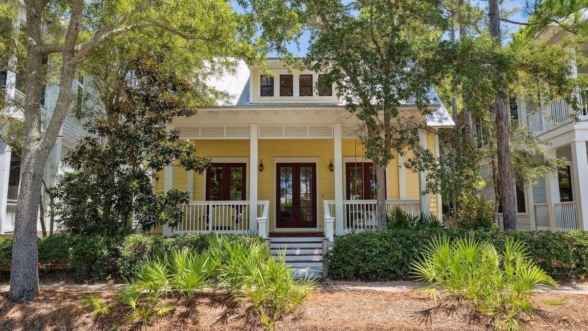 Watercolor House | New Listing! Home in WaterColor! Access to Amenities! 3 Adult Bikes!