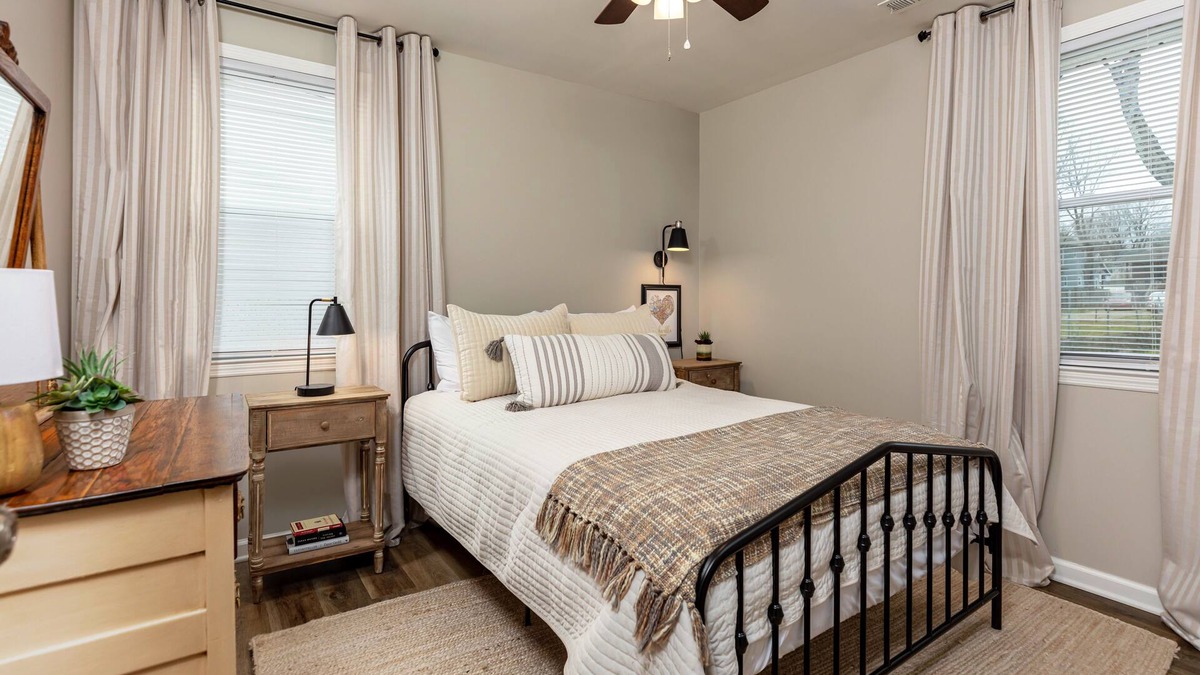 Cleveland Park House | NEW LISTING! Kick it at our Mile High Nash Pad!