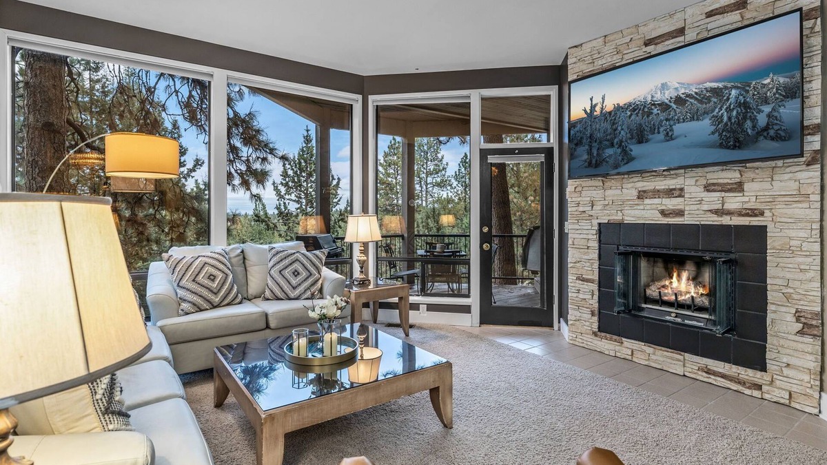 Century West Condo | New Listing! Mt. Bachelor Village Condo ~ Views