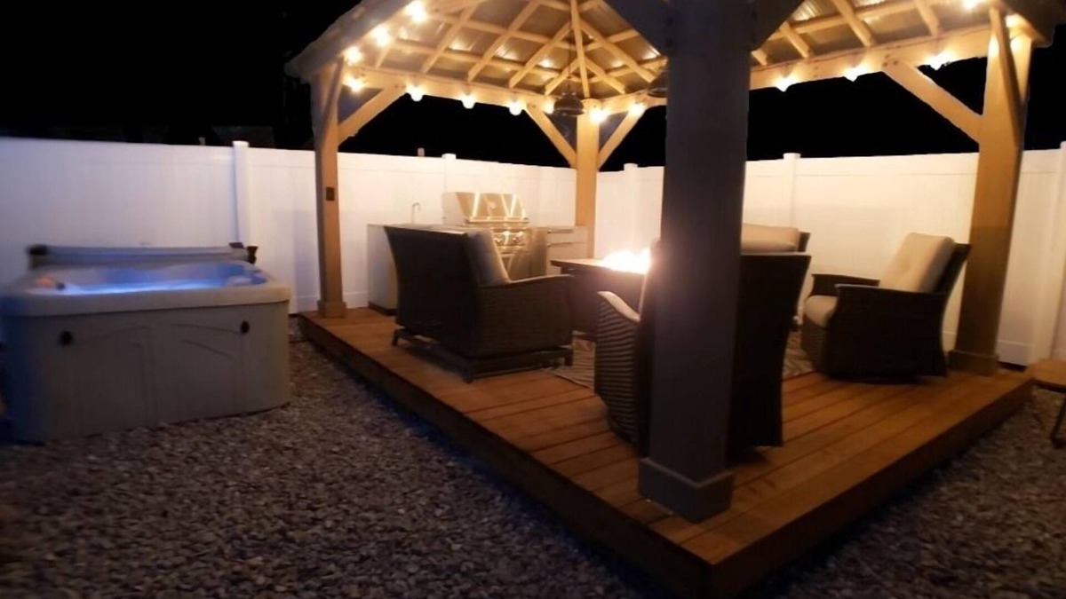 East Central House | NEW LISTING! New Remodel Sugarhouse Gem+Fenced Yard+Spa+Gazebo+Fiber Internet!