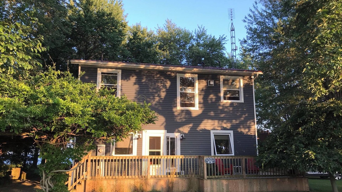 Romney Cottage | NEW LISTING! Spacious Beachfront Retreat on Lake Erie