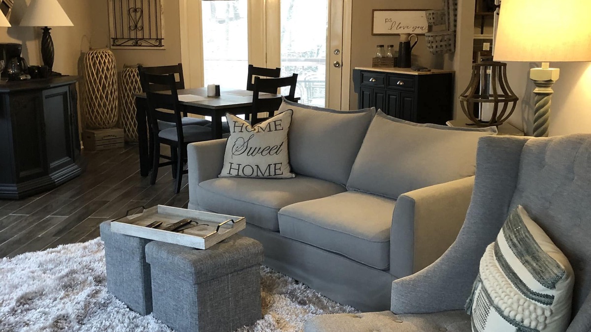 Hot Springs Village House | NEW LISTING BEAUTIFULLY REMODELED 2 STORY TOWNHOME WITH LAKE VIEWS
