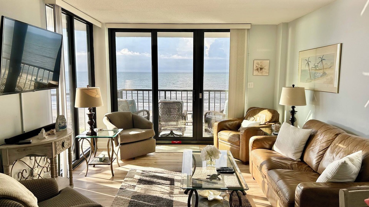 Crescent Beach Condo | New Listing! Oceanfront, Clean, 3 BR/3 BTH, Crescent Sands- North Myrtle Beach