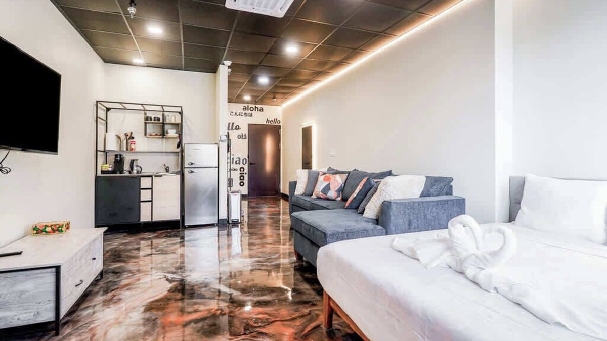 North Oakland Apartment | *New* Loft 7 min to Acrisure Stadium Sleeps 4