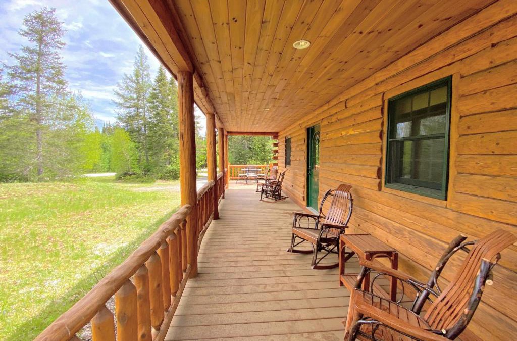 Twin Mountain Villa | NEW Log cabin in the heart of the White Mountains - close to Bretton Woods Cannon Franconia
