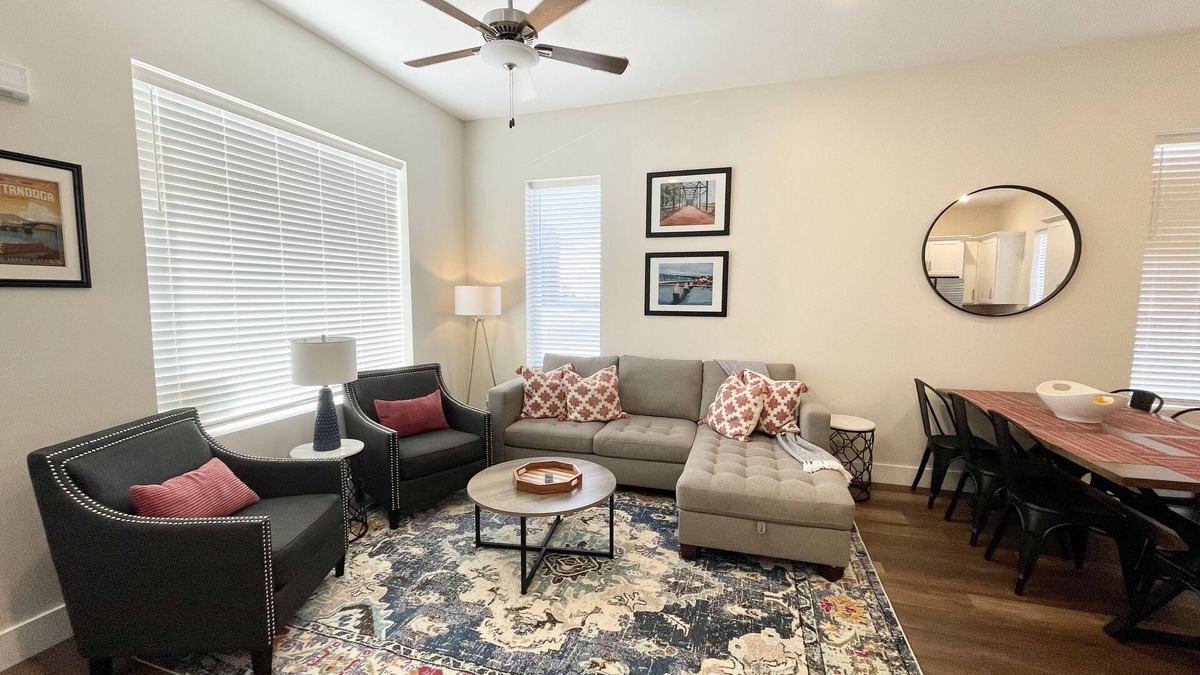Chattanooga House | New - Lookout Views 2 Br/2BA Sleeps 8 next to OddStory Brewery! Pet friendly!