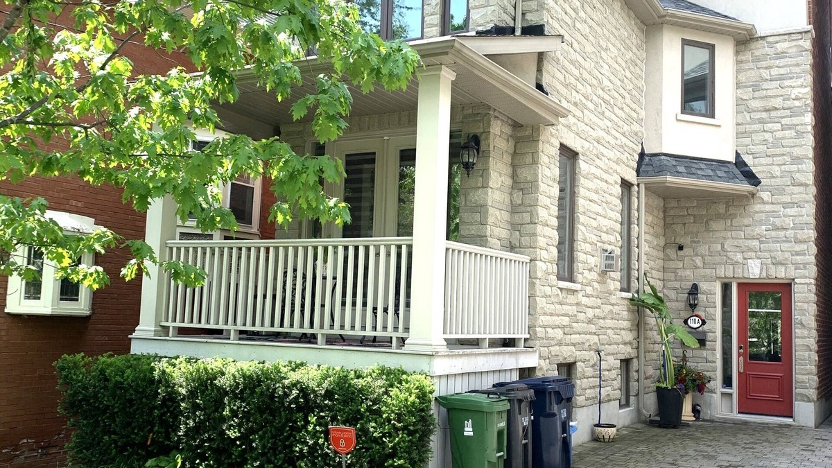 Upper Beaches House | New Luxurious Executive House - Upper Beaches Toronto