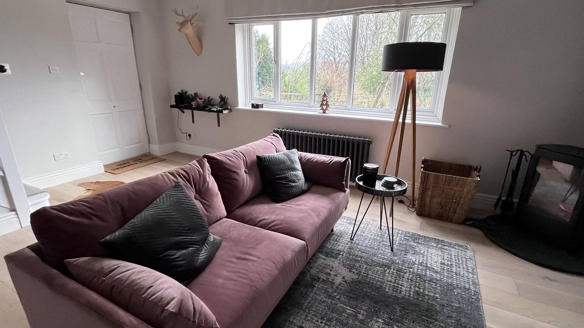 Twyford Apartment | NEW Luxury 2 bed Cottage in the Historic City Winchester with private parking