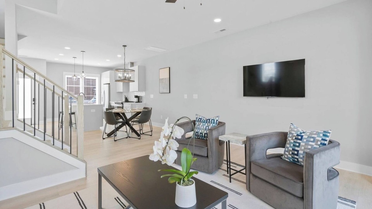 Charlotte House | New Luxury 3BR, 3.5 Bath Townhome In Charlotte, NC