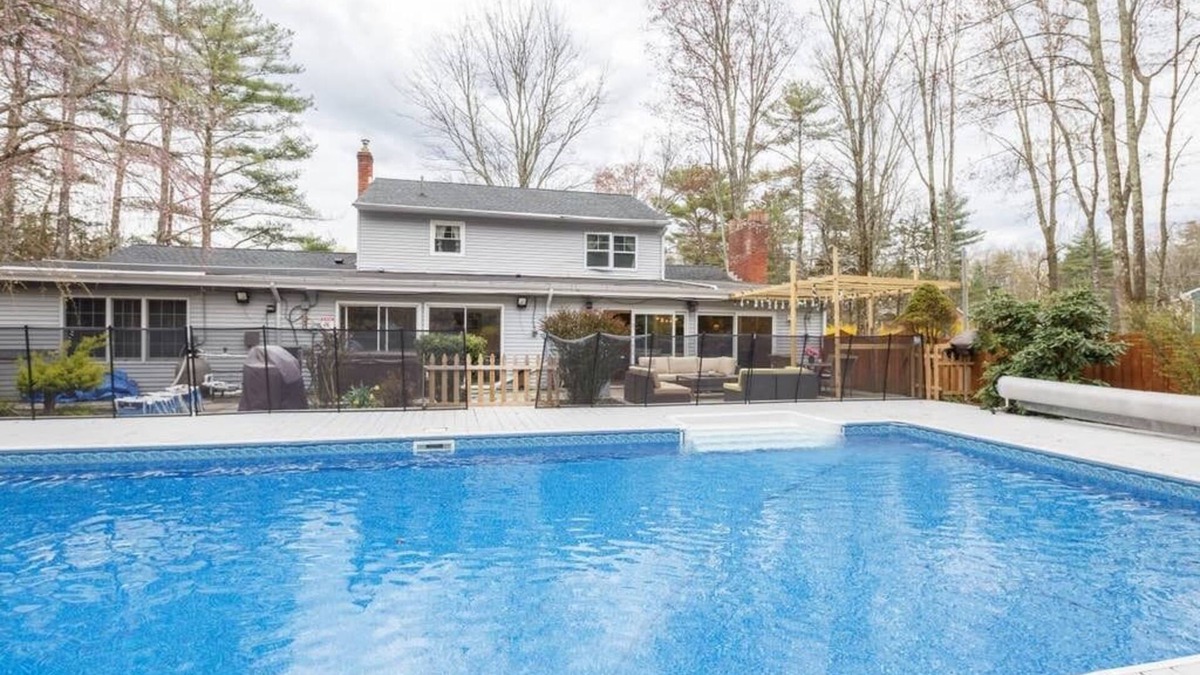 Woodstock Villa | New Luxury 5BR3BTh Woodstock Secret Retreat Near all Ski MT Heated Pool& Hot Tub