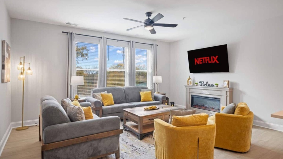 Wake Forest Condo | NEW Luxury Condo, Rooftop Terrace, EV Charger!