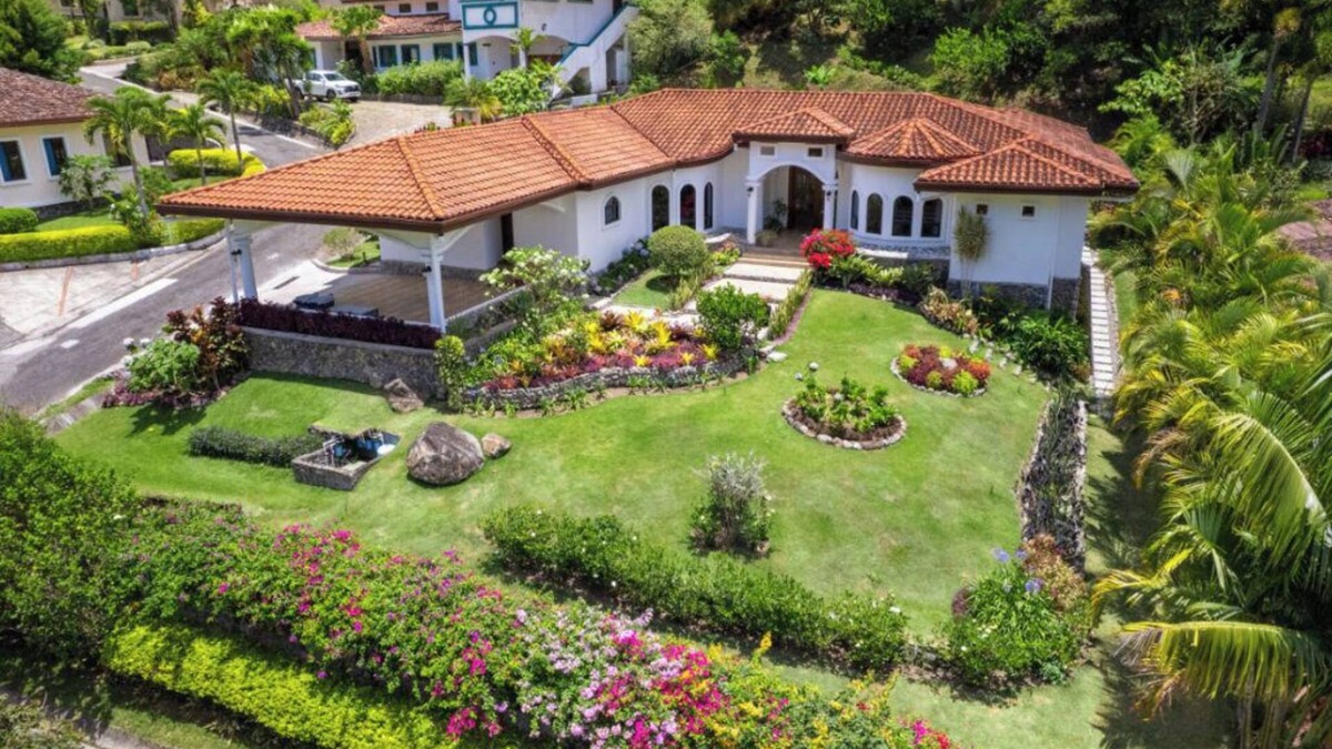 Boquete House | NEW! Luxury Home in 5-Star Resort Walk to Town King Garden Foosball
