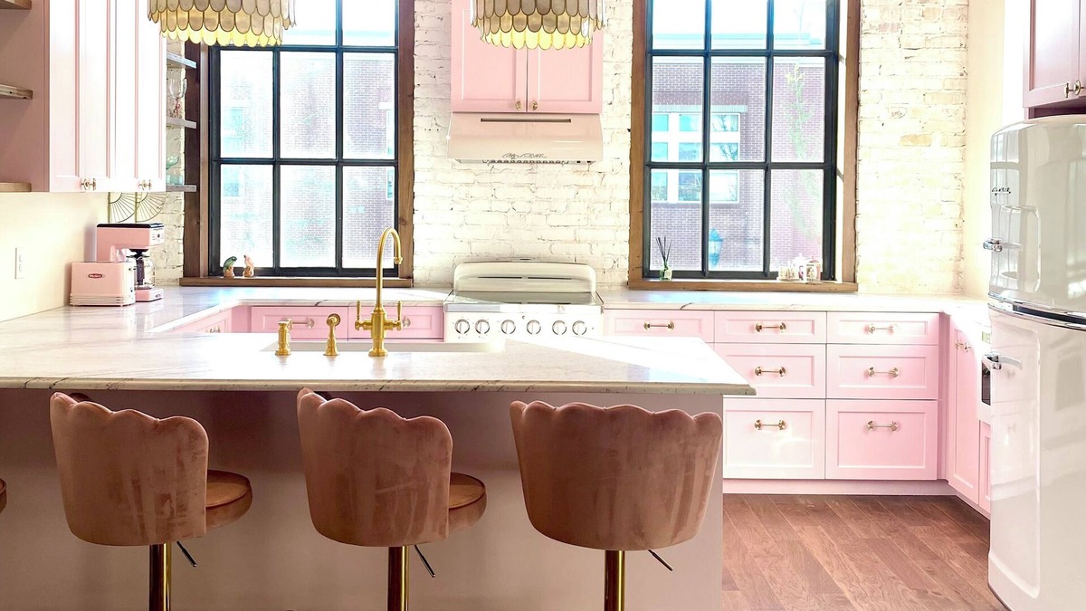 Downtown Chattanooga Apartment | NEW luxury retro loft in heart of historic, walkable Southside district