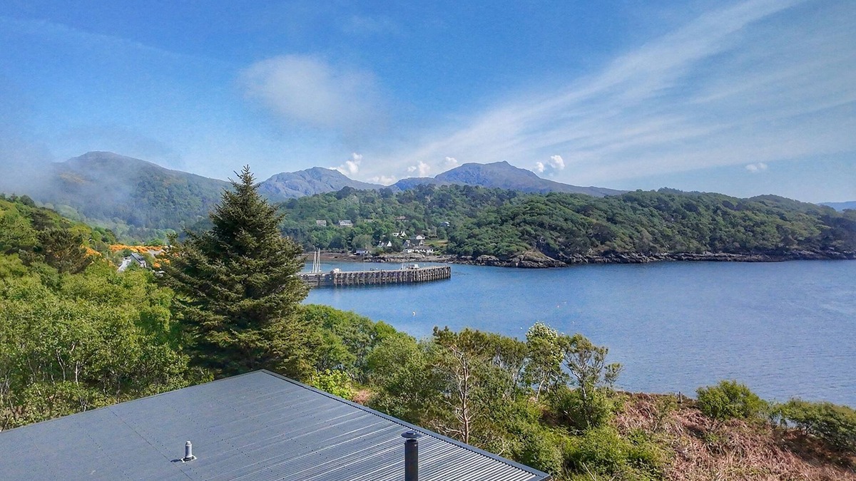 Gairloch Cabin | New luxury stay with beautiful sea and mountain views