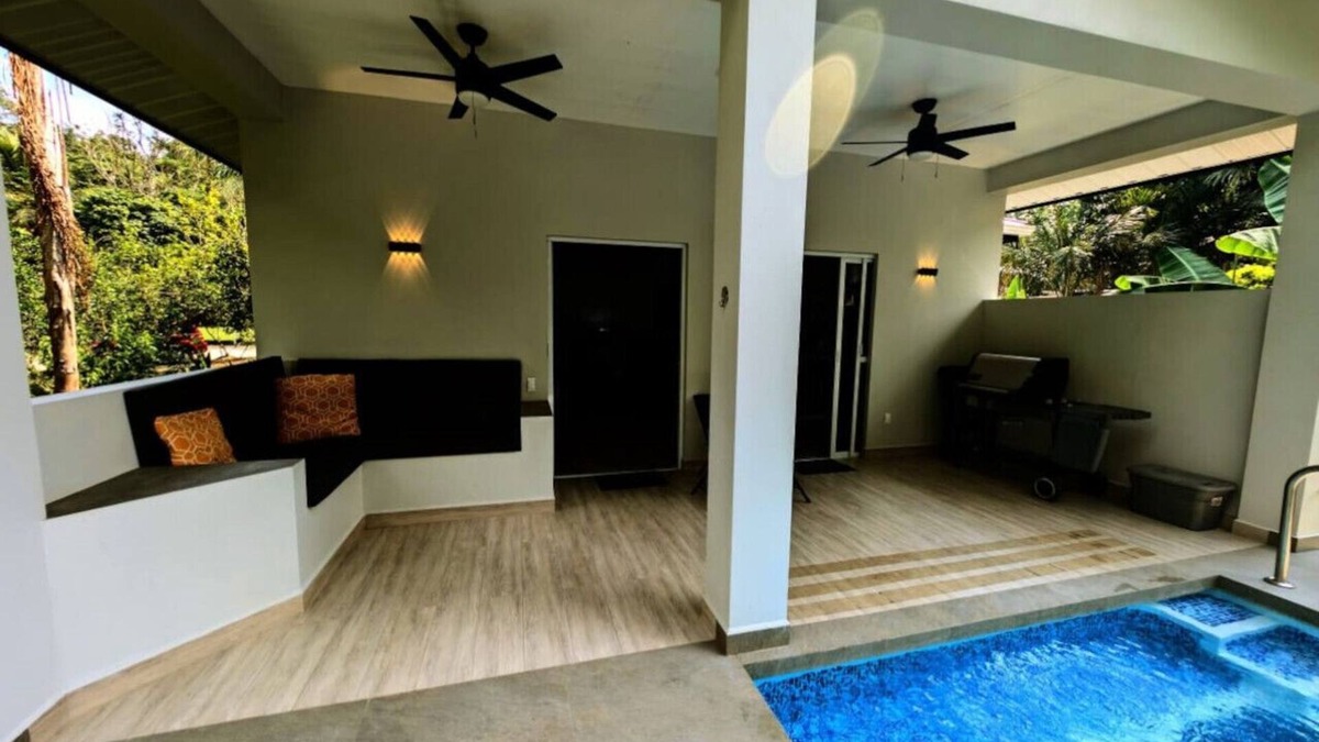 Cristo Rey House | NEW Luxury Villa Pool & King Bed - Cascade