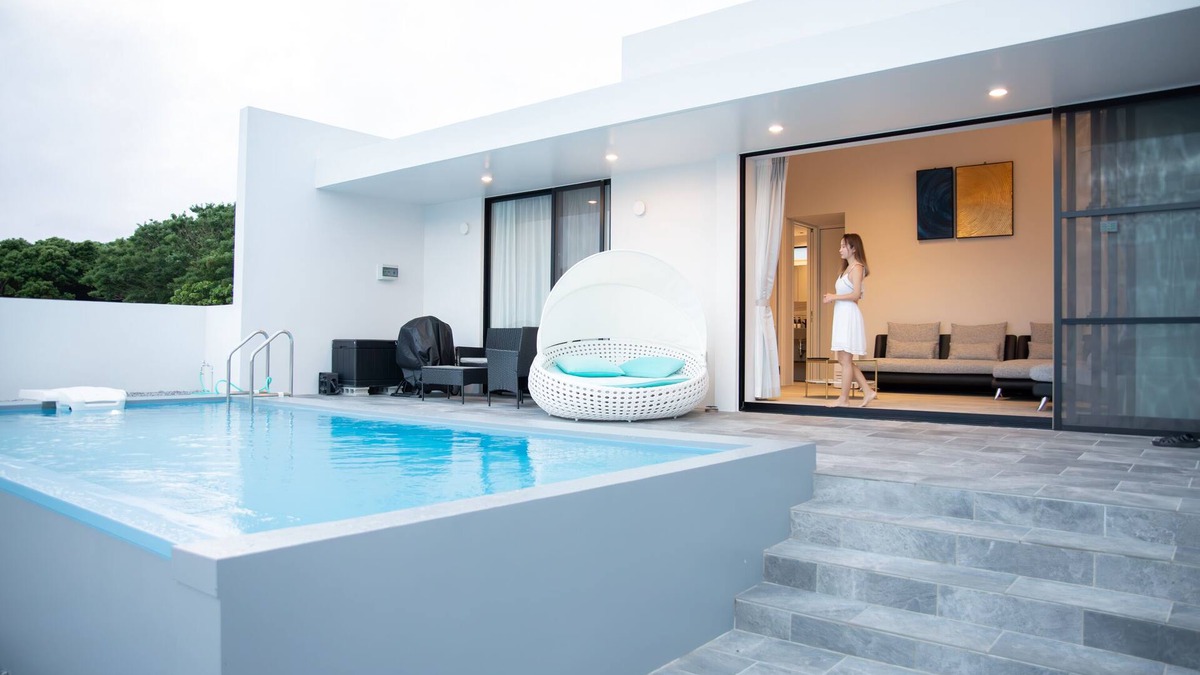 Motobu Villa | NEW! Luxury villa with private pool! Please enjoy a completely private moment, limited to one couple per day.