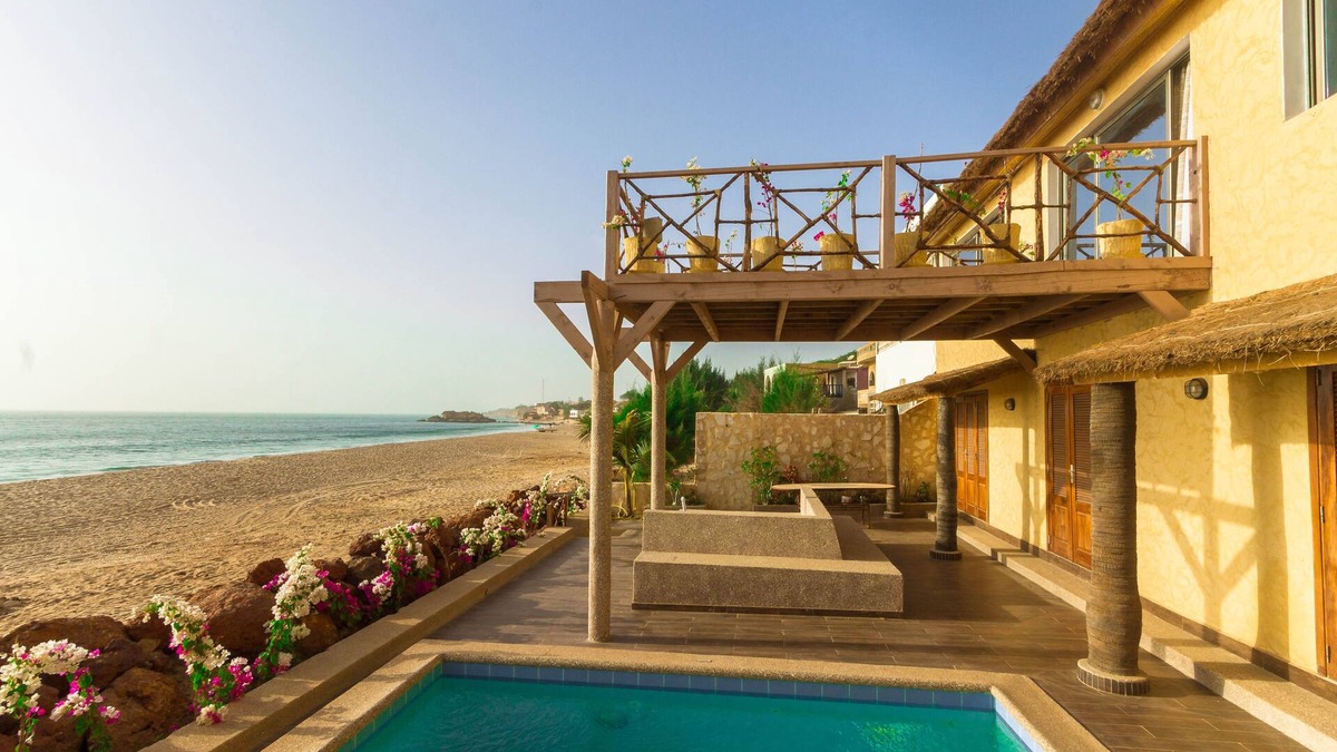 Popenguine Apartment | NEW: Master suite on the Ocean (1/2 board or full board with chef)